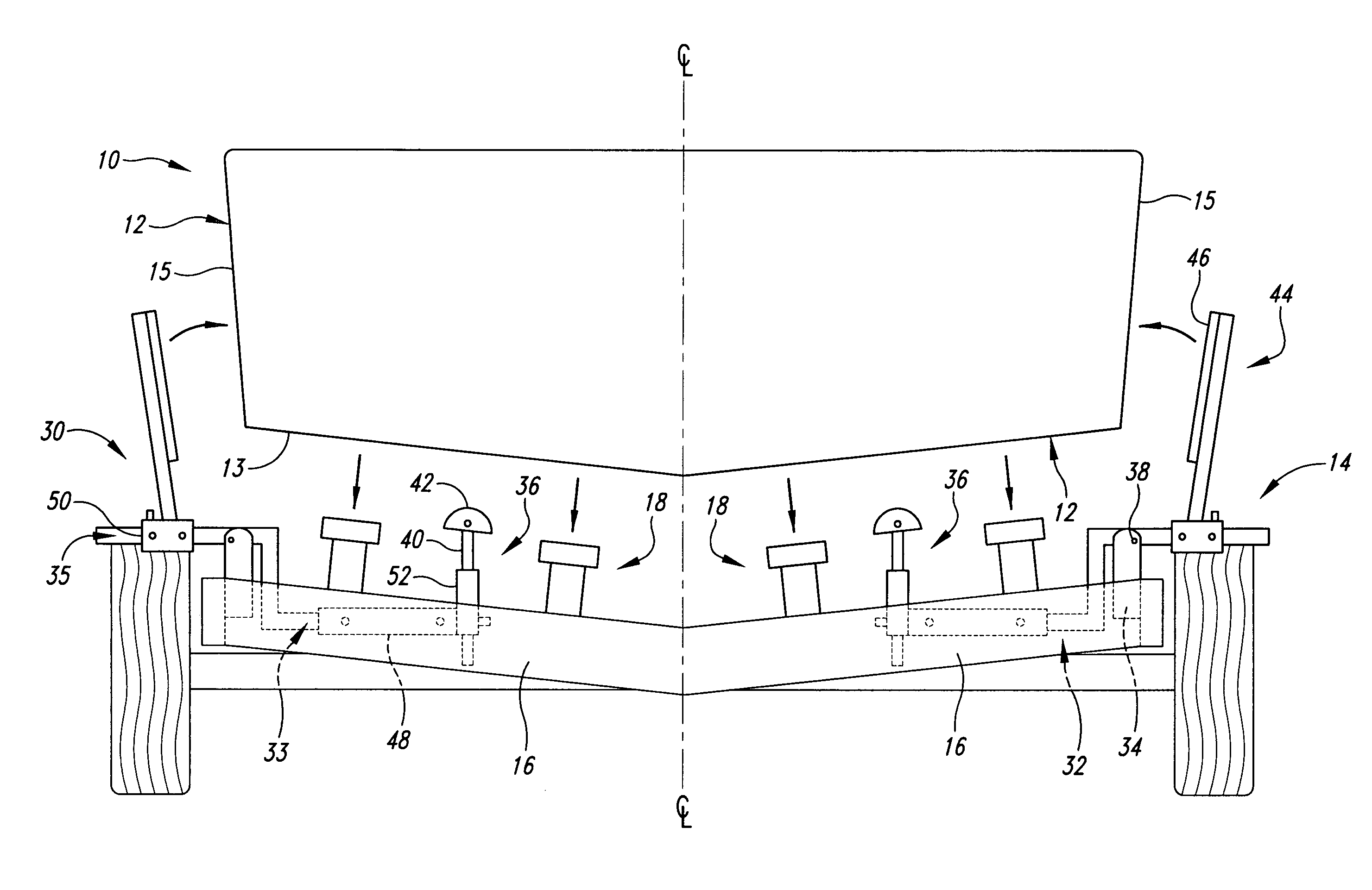 Self-centering boat loading device