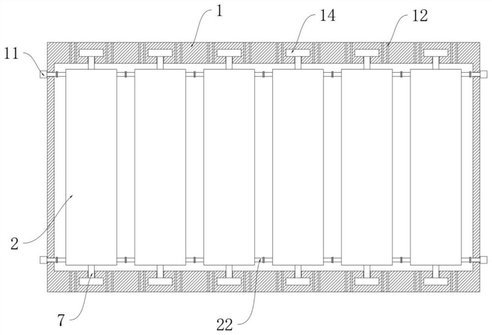 A thermal expansion type anti-overheating automatic cooling safety battery pack