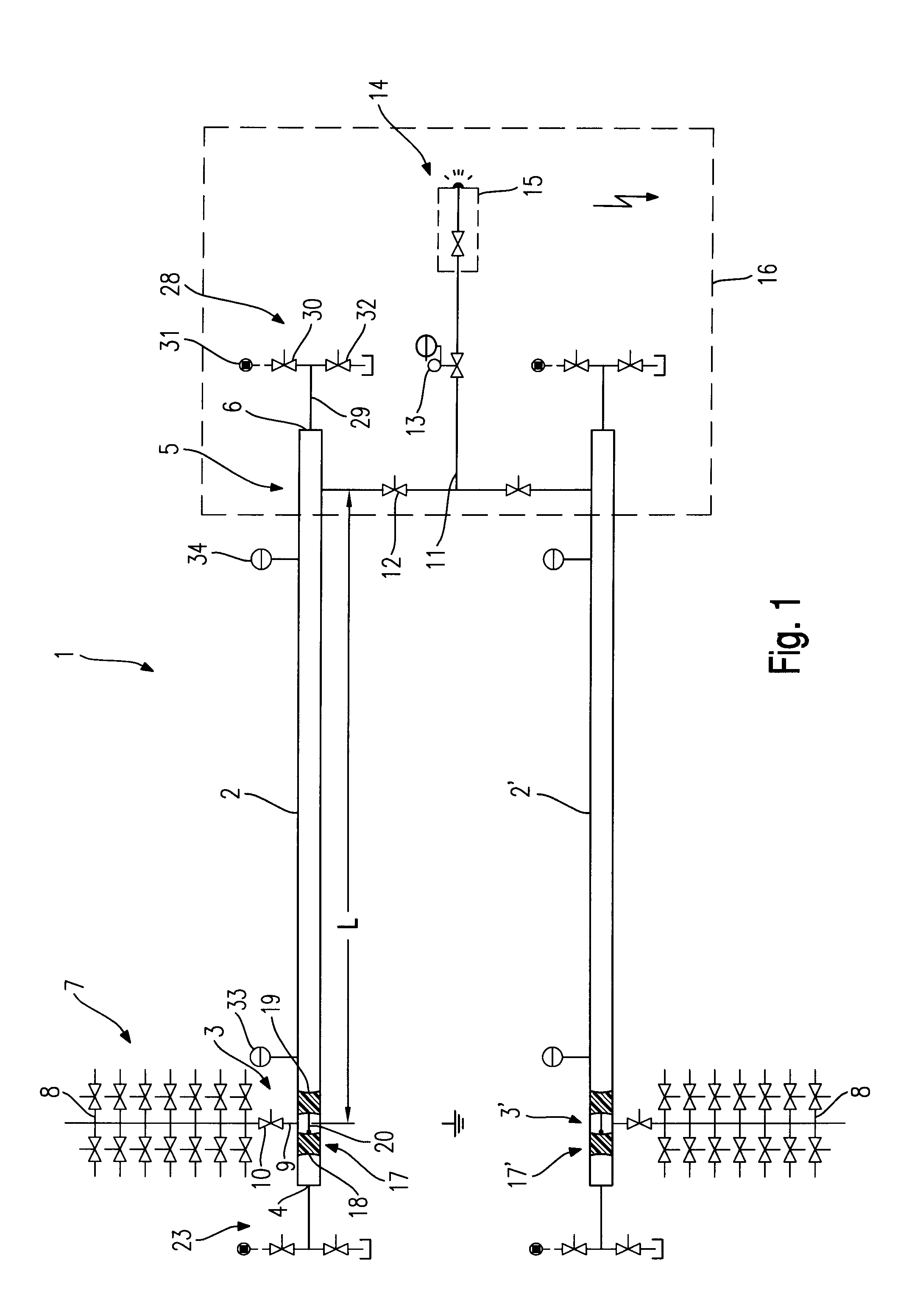 Method and apparatus for conveying electrically conductive paints between different voltage potentials