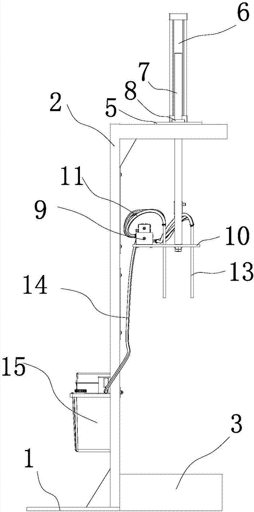 Automatic oil spraying device for bolt holes of engine bodies