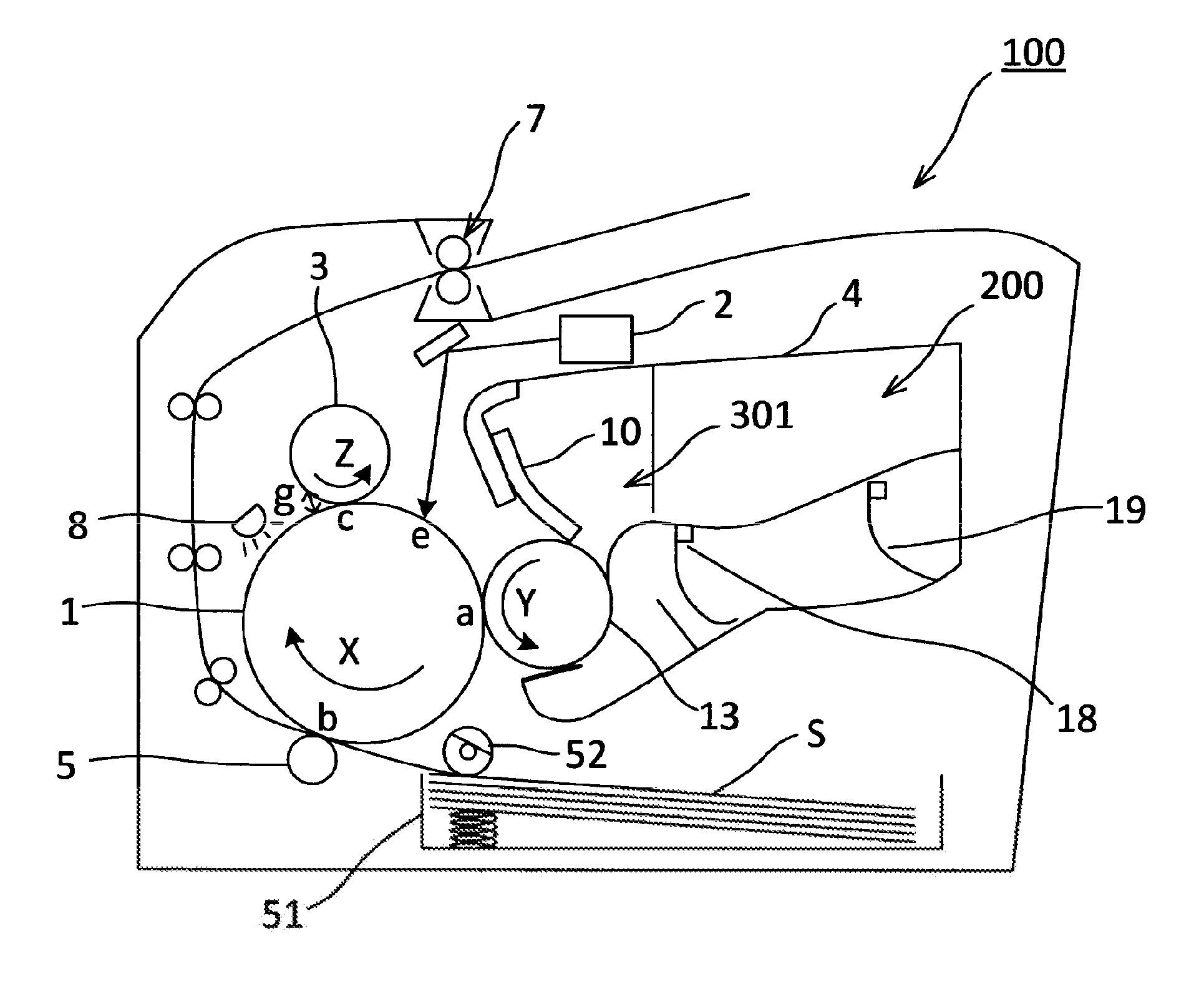 Image forming apparatus having simultaneous development and cleaning