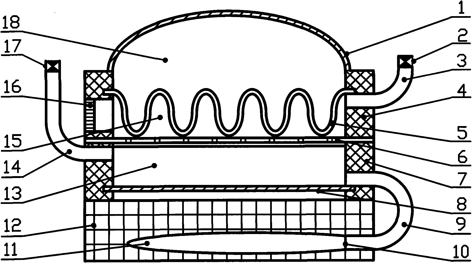 Automatic solar film distillation seawater desalting device