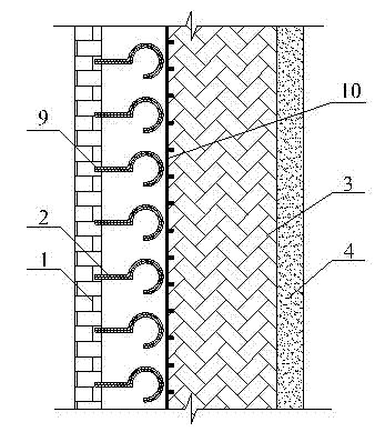 Wall allowing heat transfer coefficient to be automatically adjusted