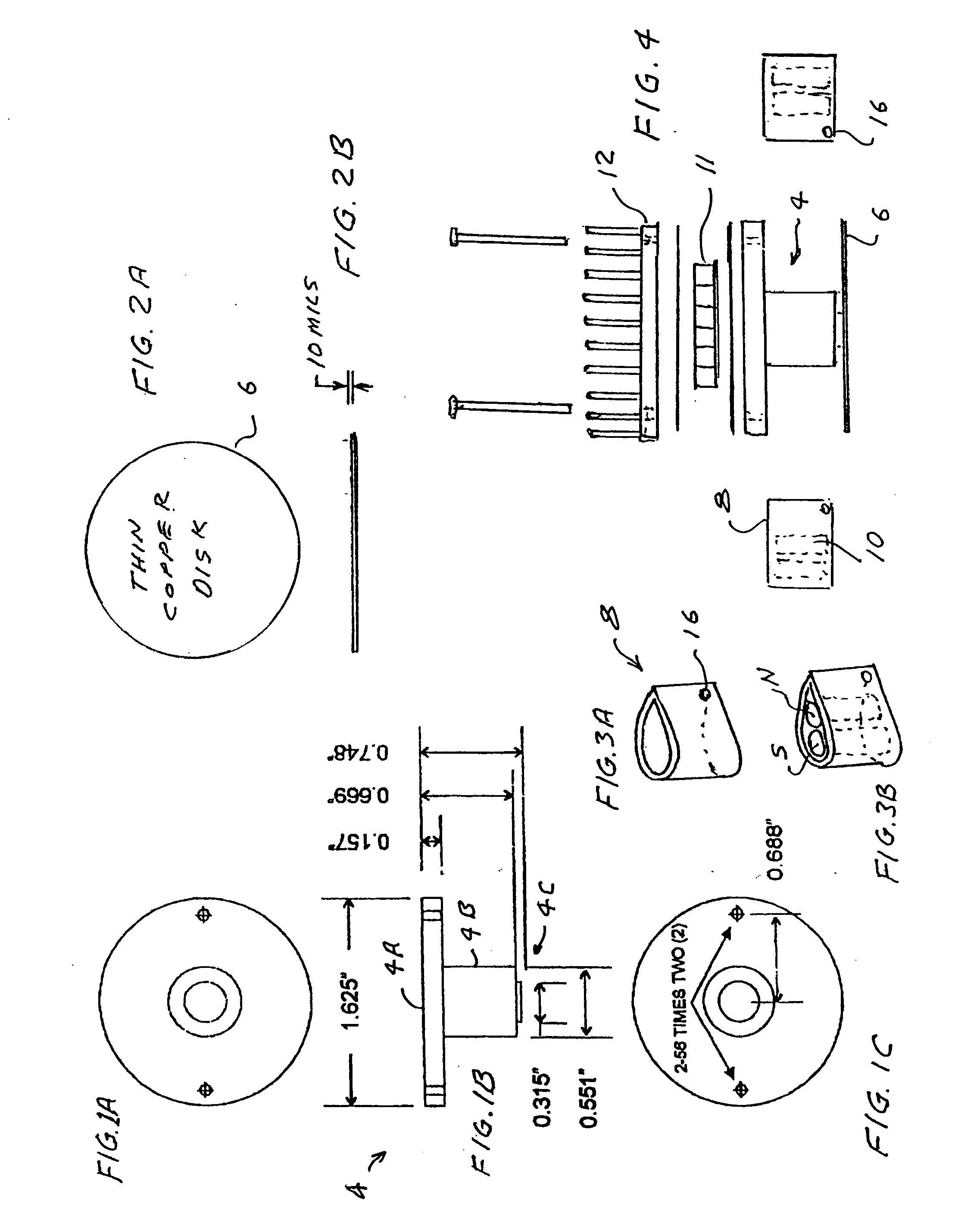 Thermoelectric device with surface conforming heat conductor