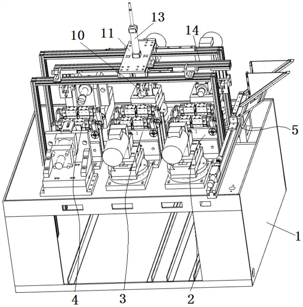 A multi-station continuous hexagonal hole processing integrated machine
