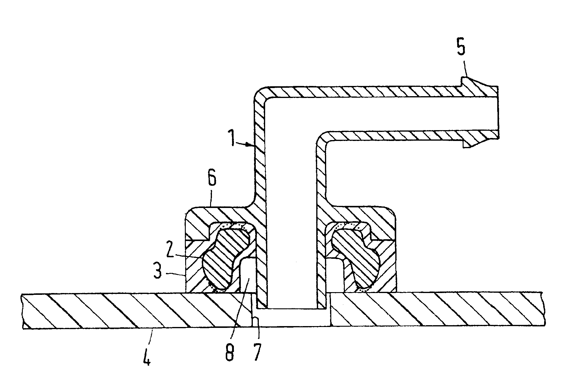Coupling member for connecting a fuel receiving or fuel dispensing part to a fluid line and method for its manufacture