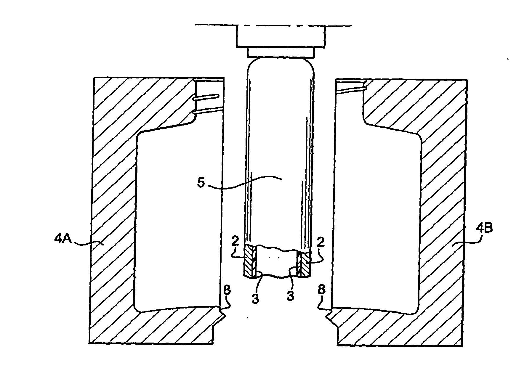 Method for carrying out ventilation in a multi-walled container