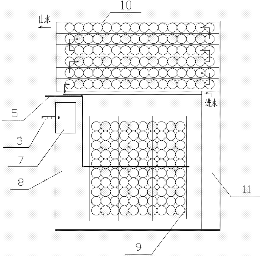 Sewage treatment device and method for net cage culture in large-sized water region