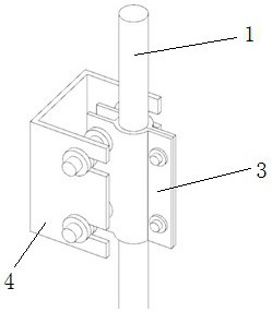 Connecting device for mounting communication base station