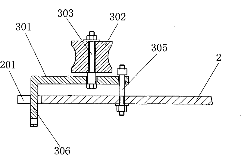 Submersible neutral cable synchronous retractable device
