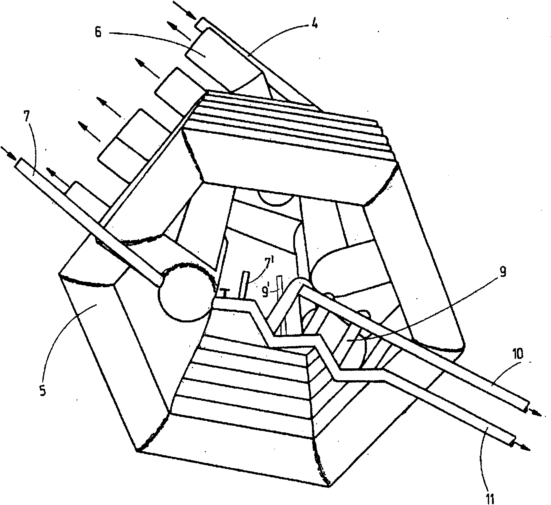 Distillation device