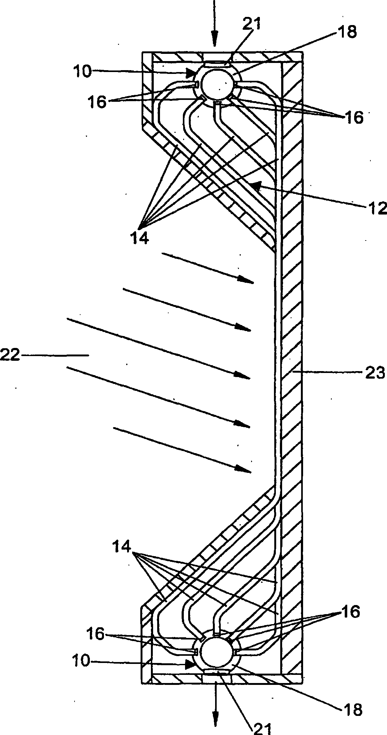 Thin wall header with a variable cross-section for solar absorption panels