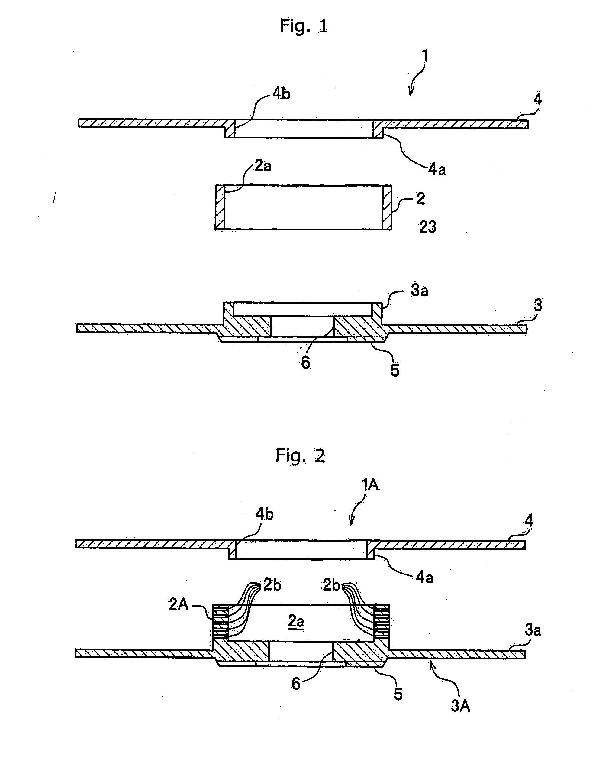 Tape reel, method of and apparatus for attaching tape to reel hub and method of and apparatus for winding tape on tape reel