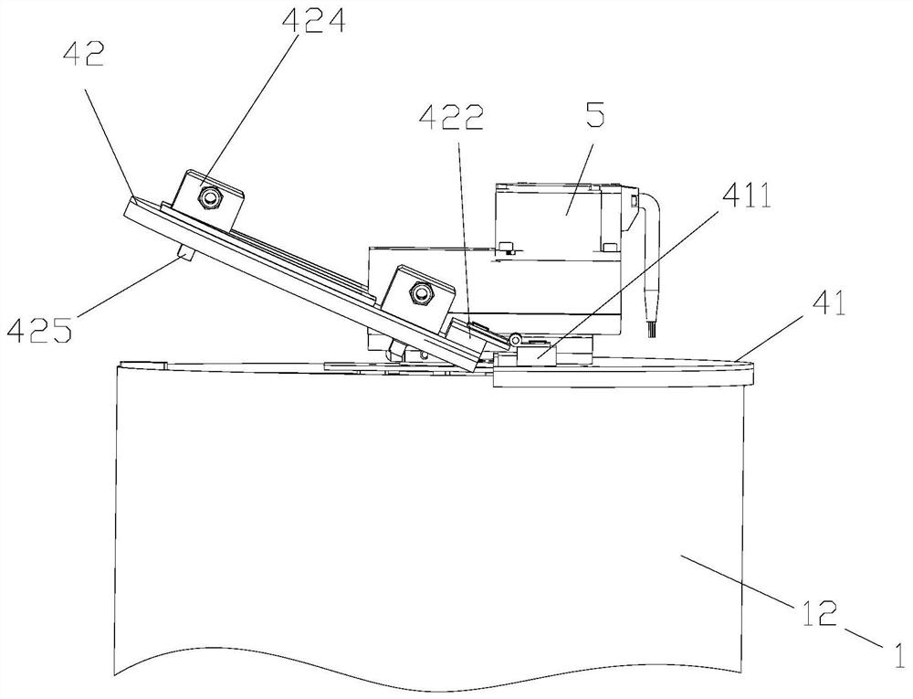 Cover body structure and stirrer with same