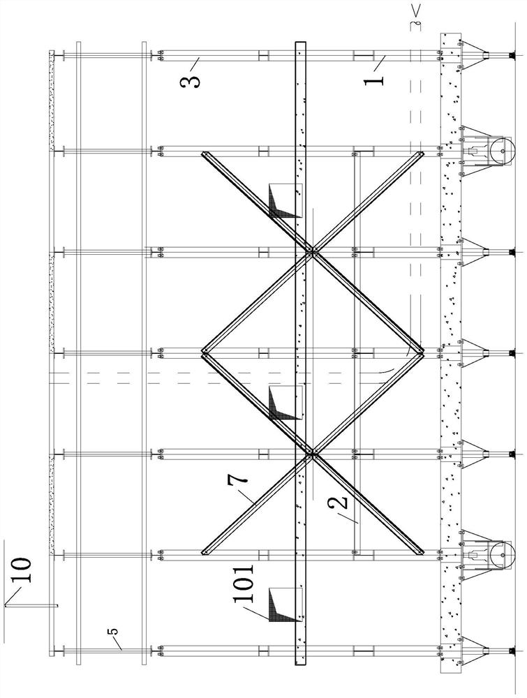 Underground excavation trolley device suitable for M double-arch section form and OC section form