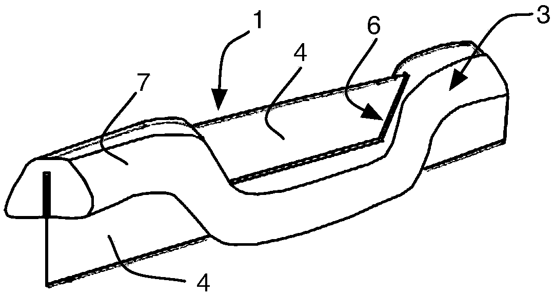 Blade, having different thicknesses, for the lining of a mold used for vulcanizing a tire