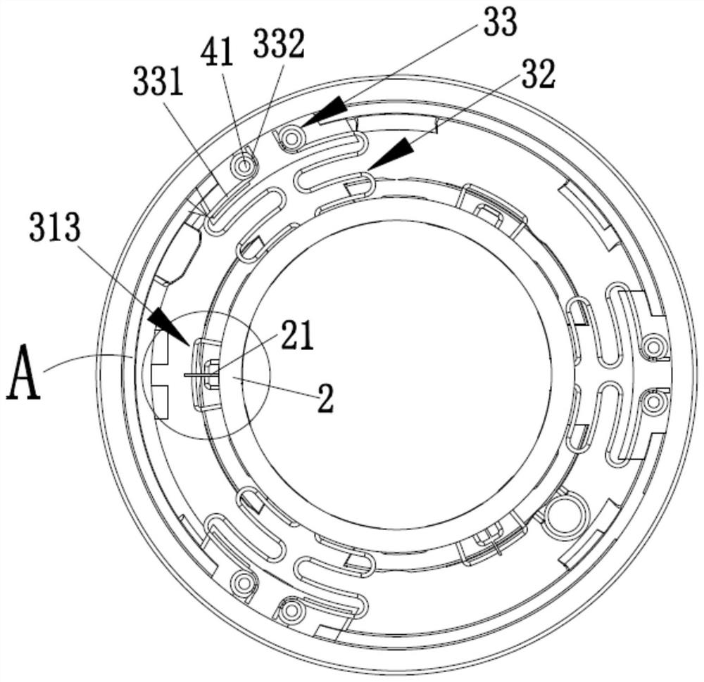 A sounding device and an assembly method thereof