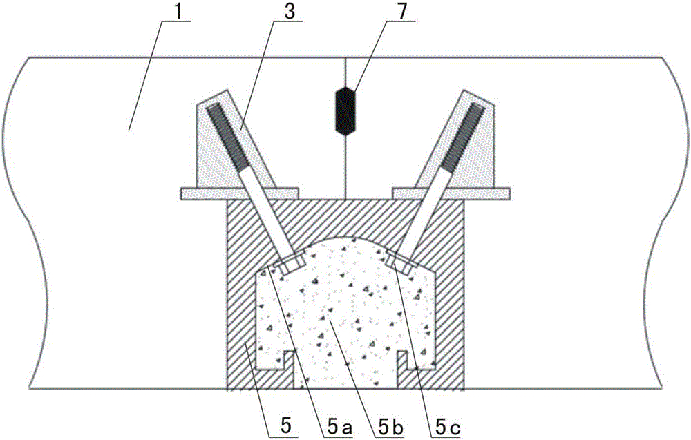 Segmental lining reinforcing type combined supporting structure