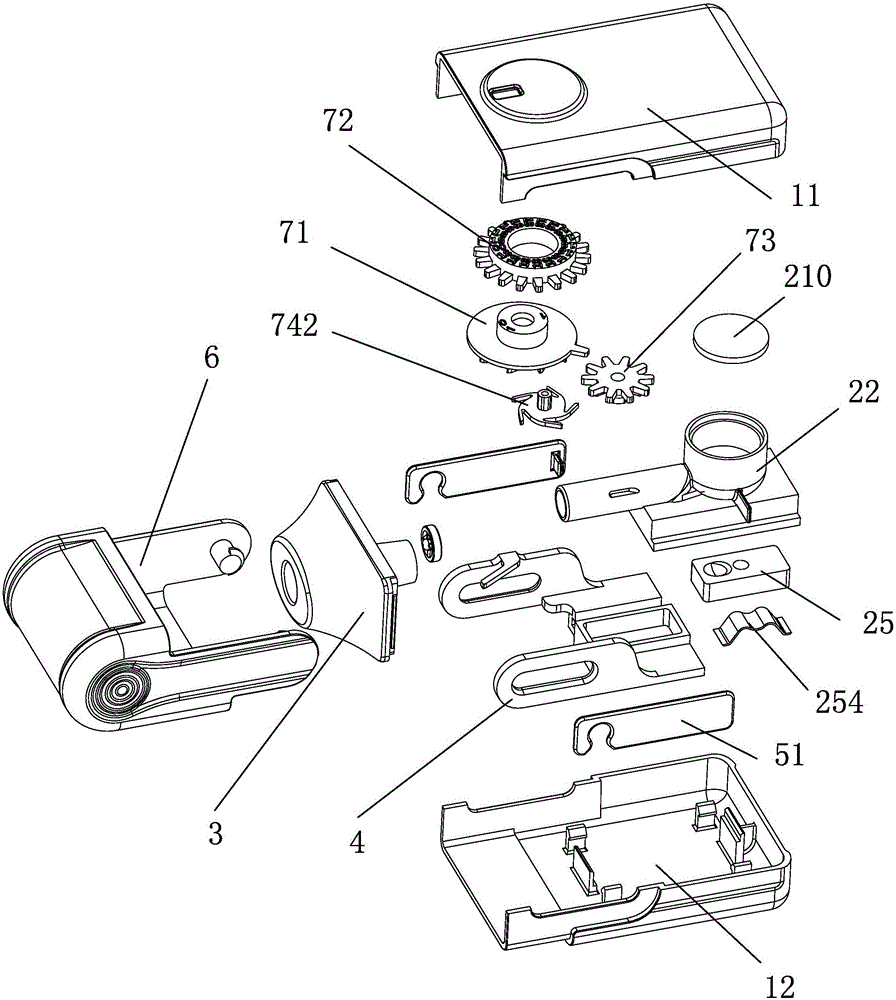 Reservoir-type dry powder inhaling administration system