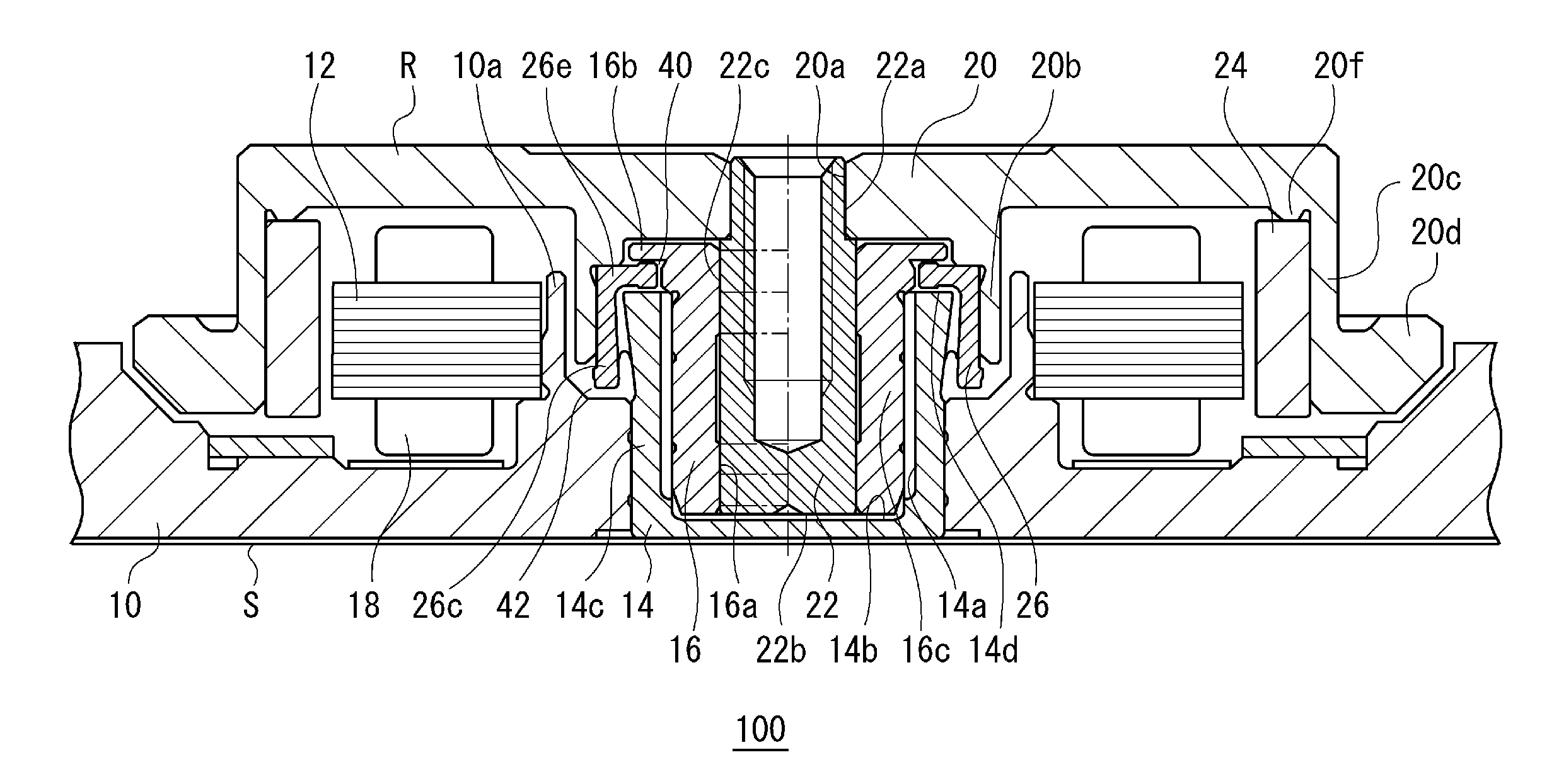 Disk drive device provided with fluid dynamic bearing