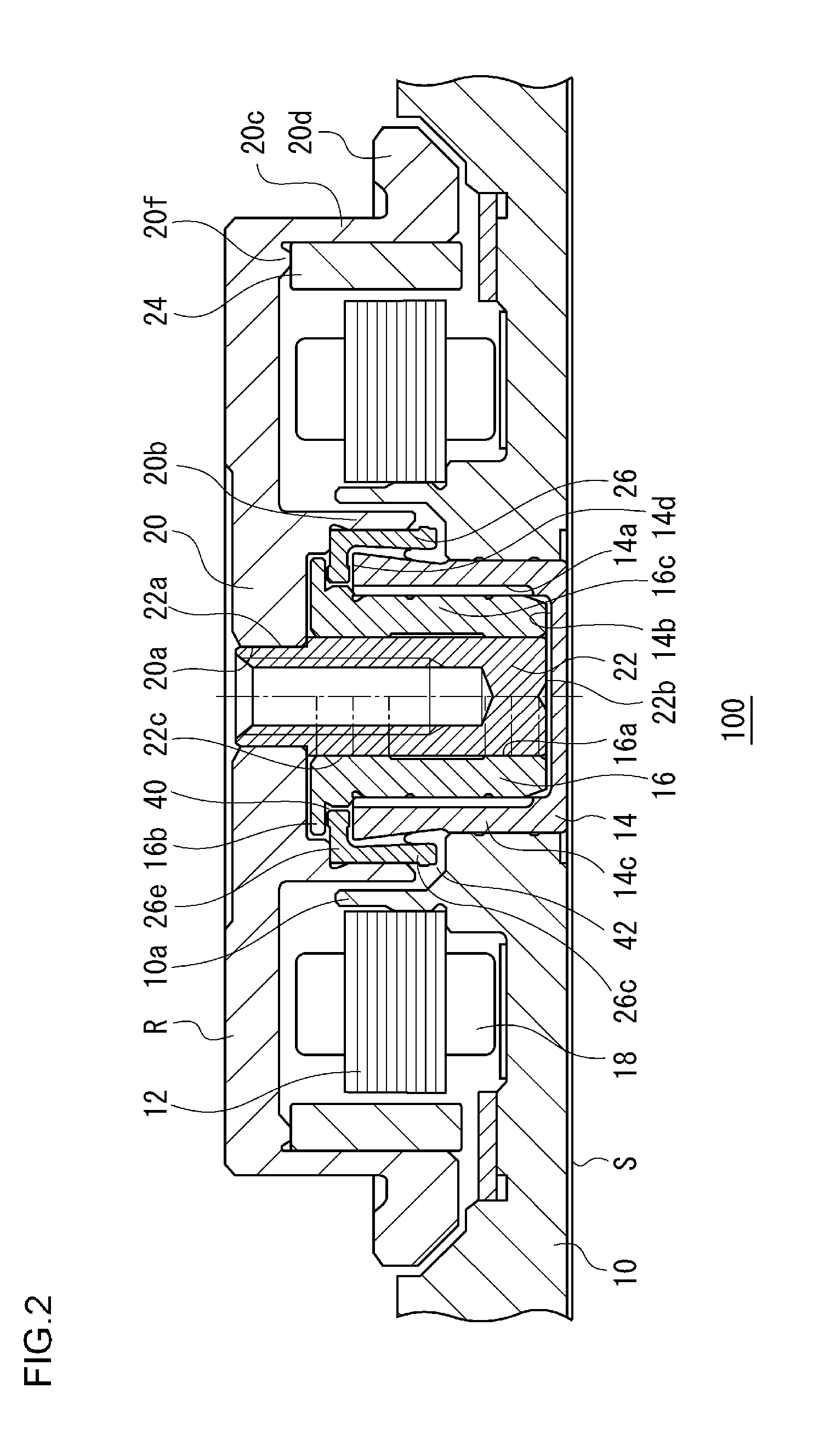 Disk drive device provided with fluid dynamic bearing