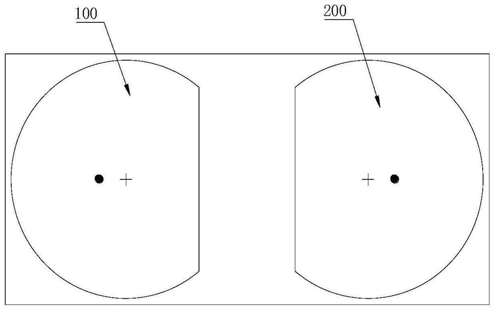 Adjusting method of lens array