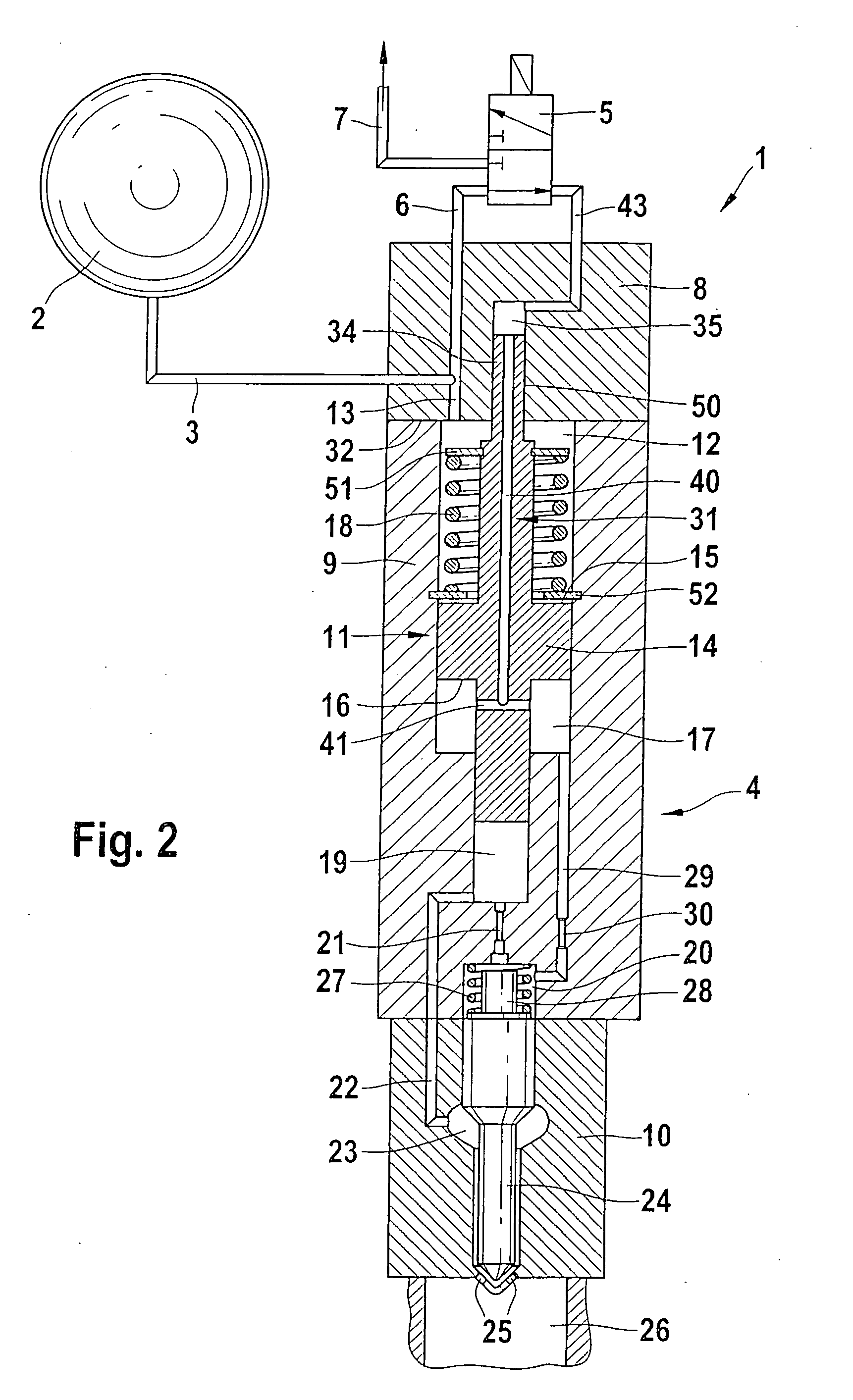 Pressure-boosted fuel injection device comprising an internal control line