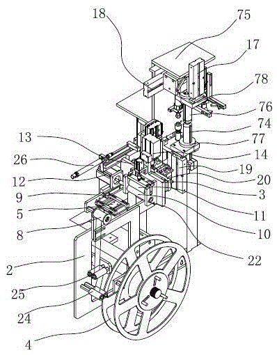 Automatic rubber pipe feeding structure in rubber pipe sleeving device