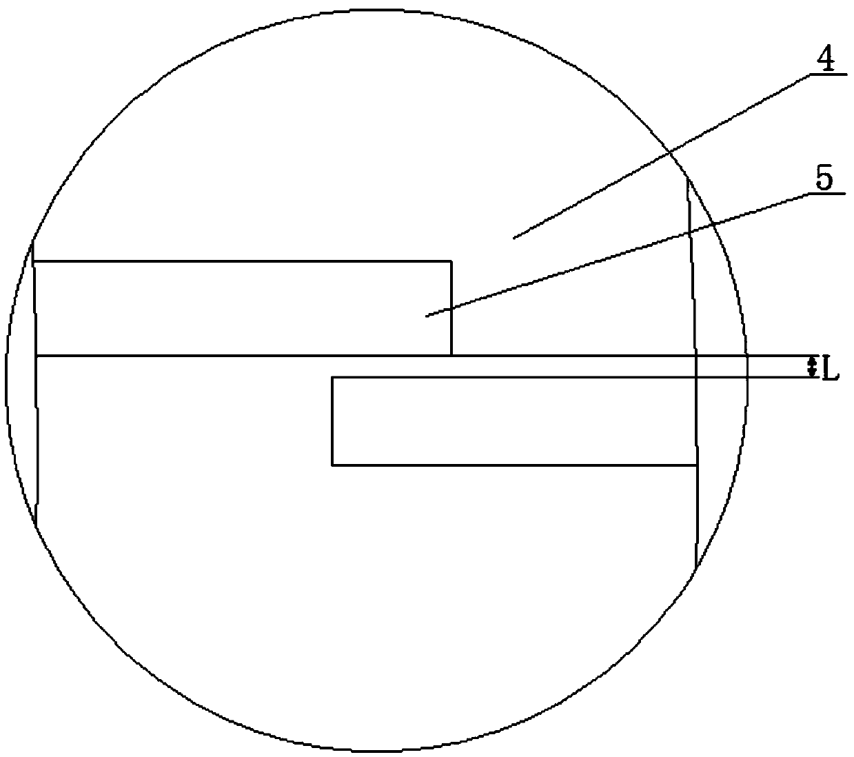 Computerized embroidery machine thread combing structure