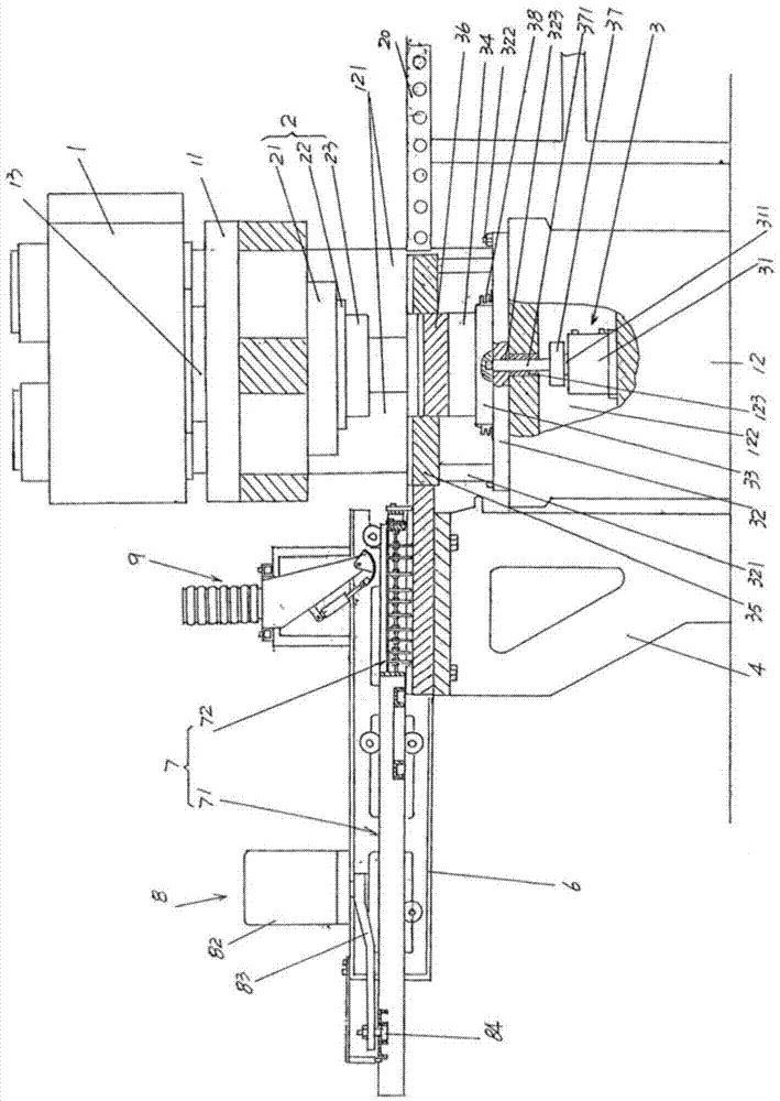 Preparation method of glazed ceramic tile and molding device used in the method