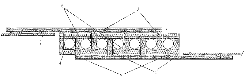 Porous sealing device for connecting vertical flexible barrier system