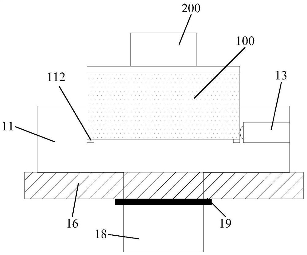 Accelerometer core assembling device and method