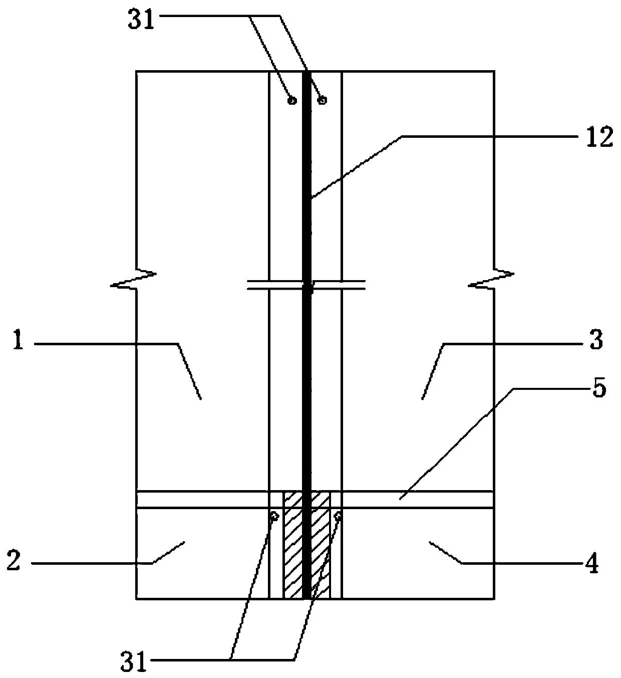 Fixation and encapsulation construction method and structure of water roof splicing seam with cantilever structure