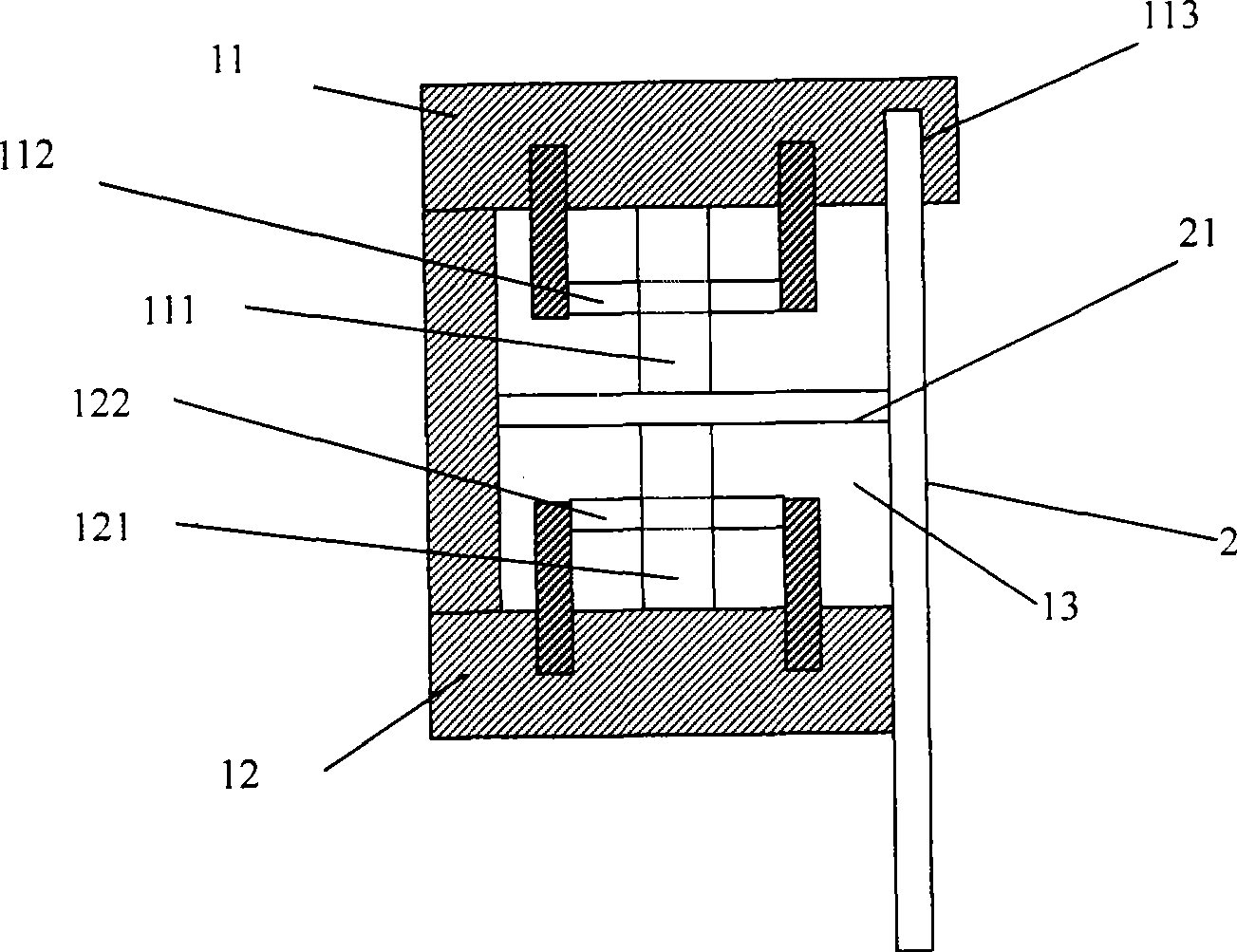 Glass moving door device with good guide sliding performance