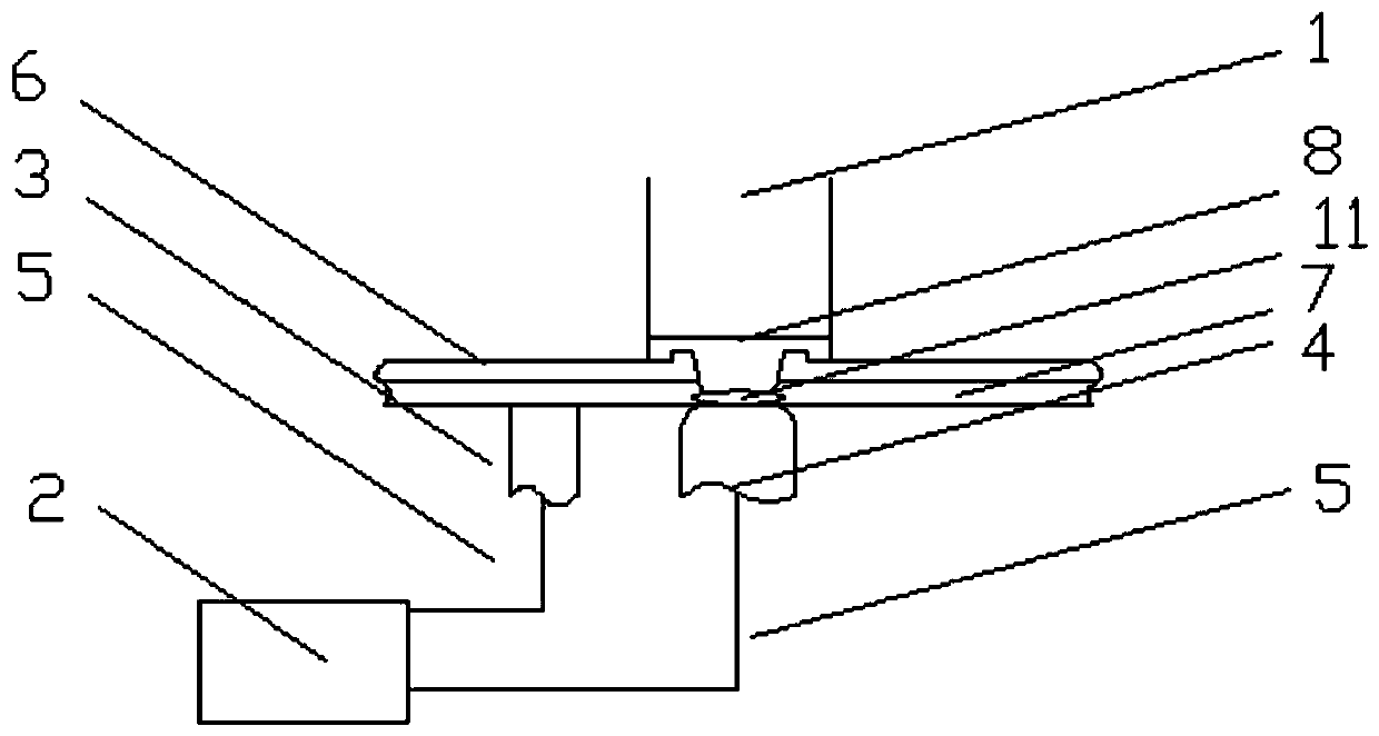 A device for connecting dissimilar materials based on electrodes on the same side