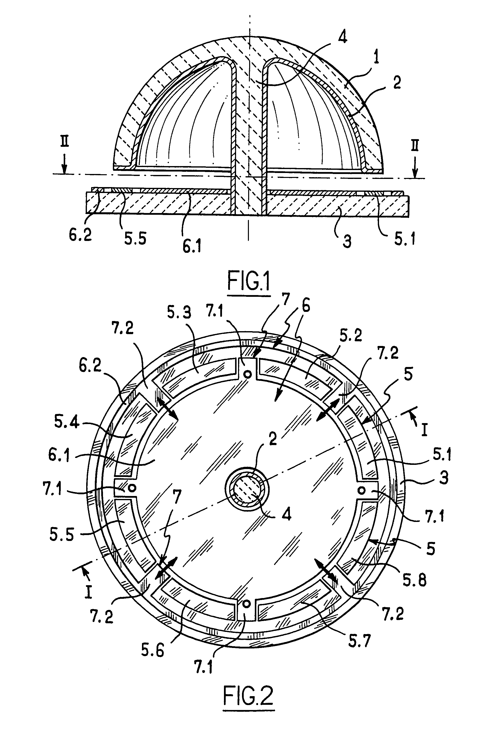 Method for implementing a resonator under electrostatic forces