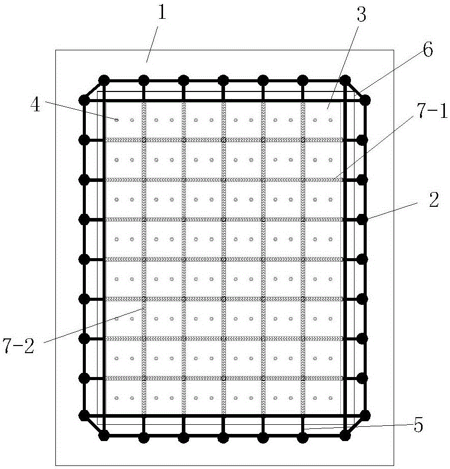 Fiber-reinforced composite material grid reinforcement forming mold and forming method