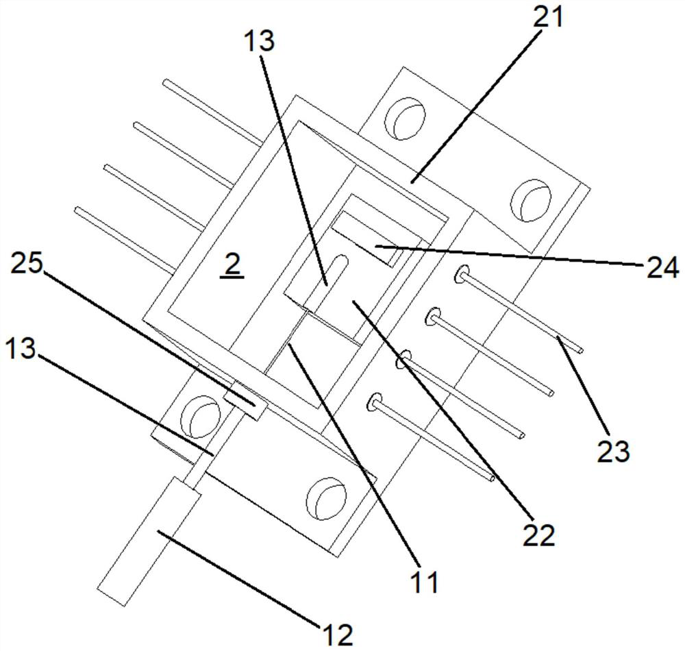 Packaging equipment and method of polarization maintaining optical fiber butterfly-shaped laser