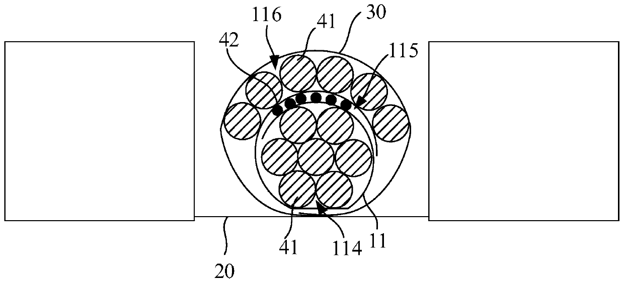 Graphite grounding cable connecting device and graphite grounding cable connecting method