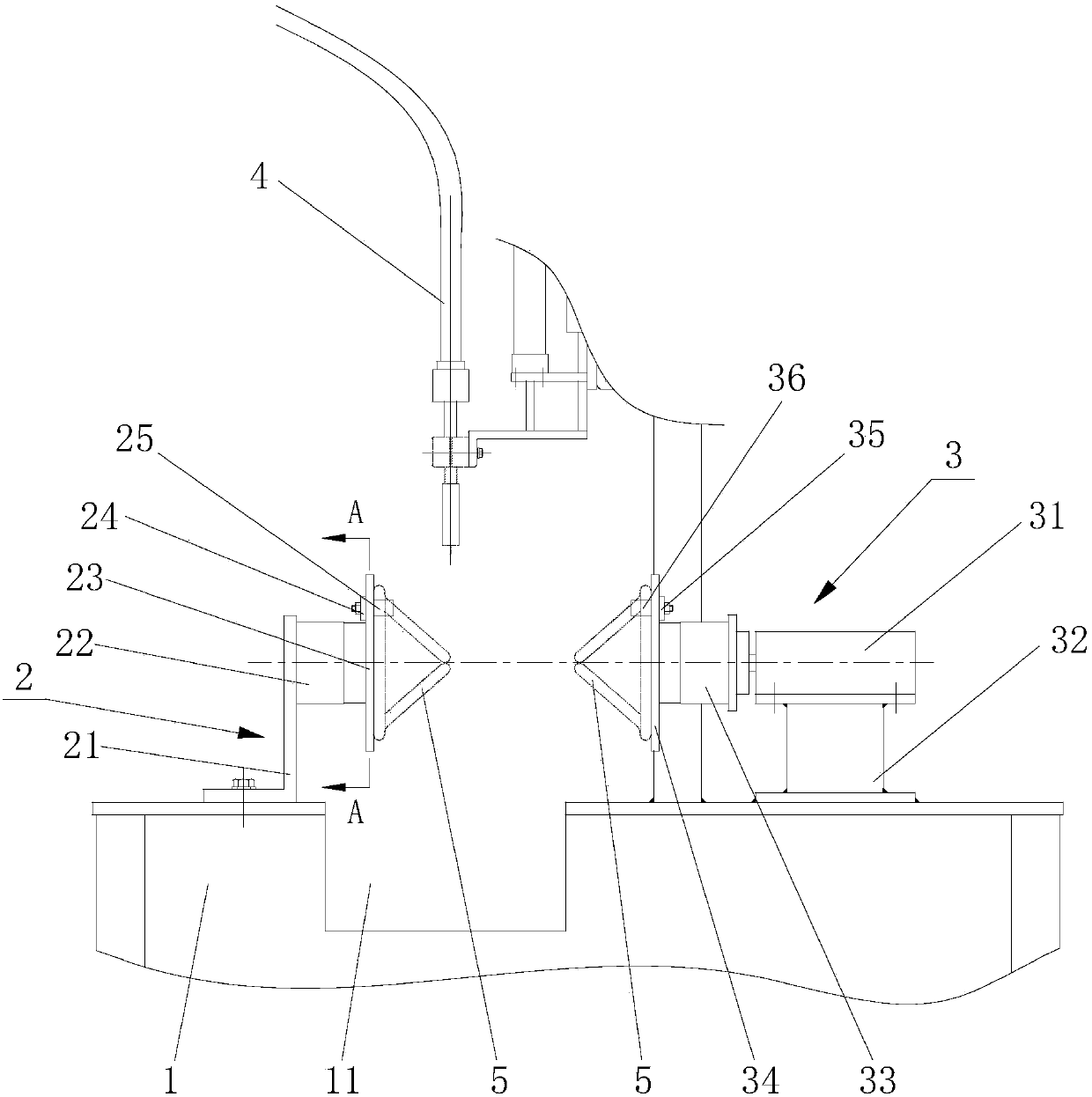 A butterfly stirrup automatic welding equipment