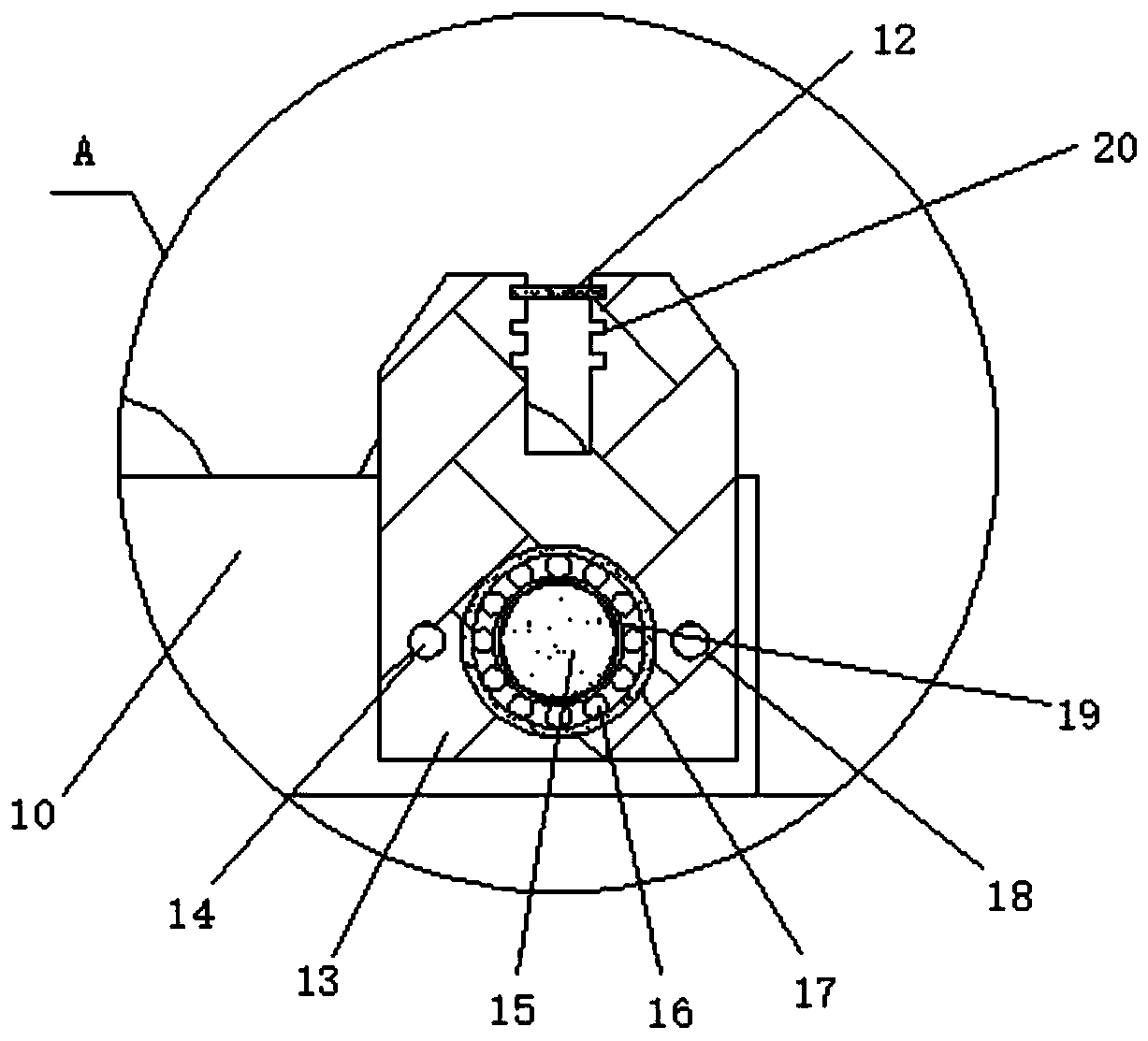 Continuous cutting device for copper-clad plate processing