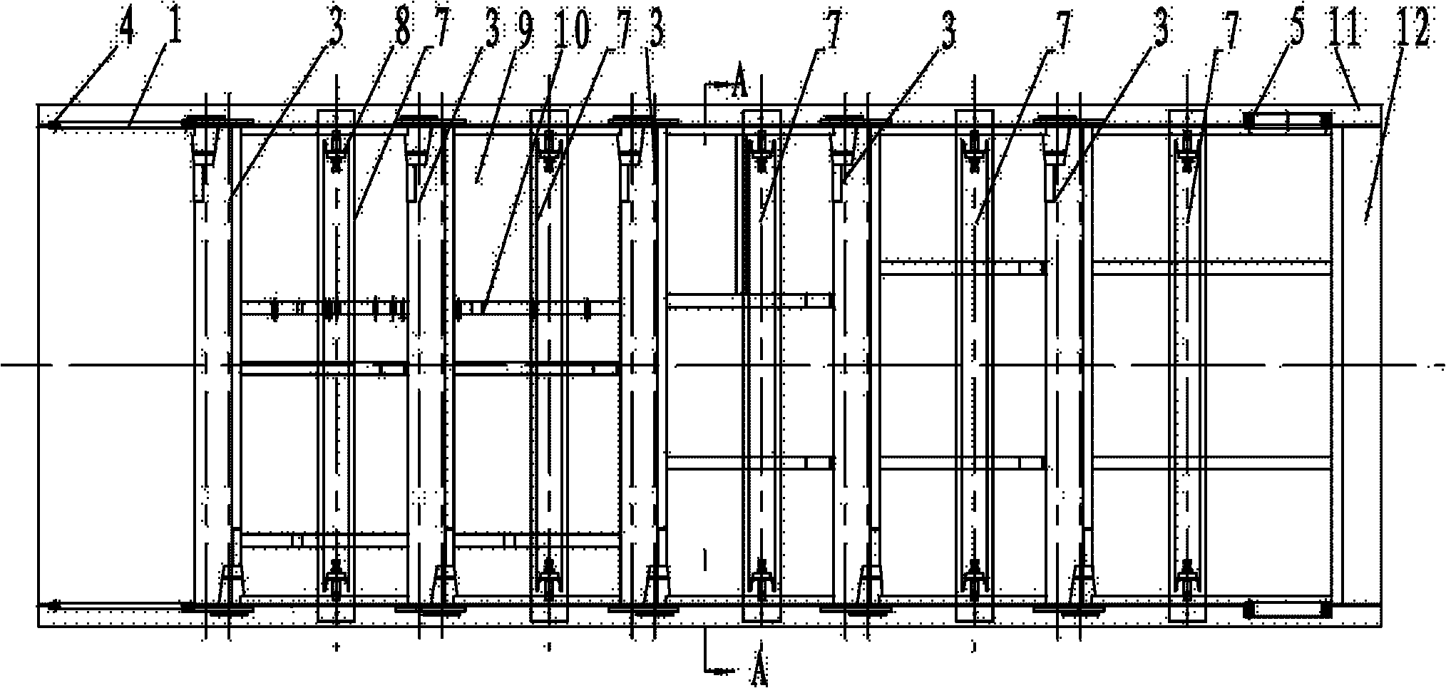 Assembly welding method of chassis assembly and assembly welding tooling clamping devices special for same