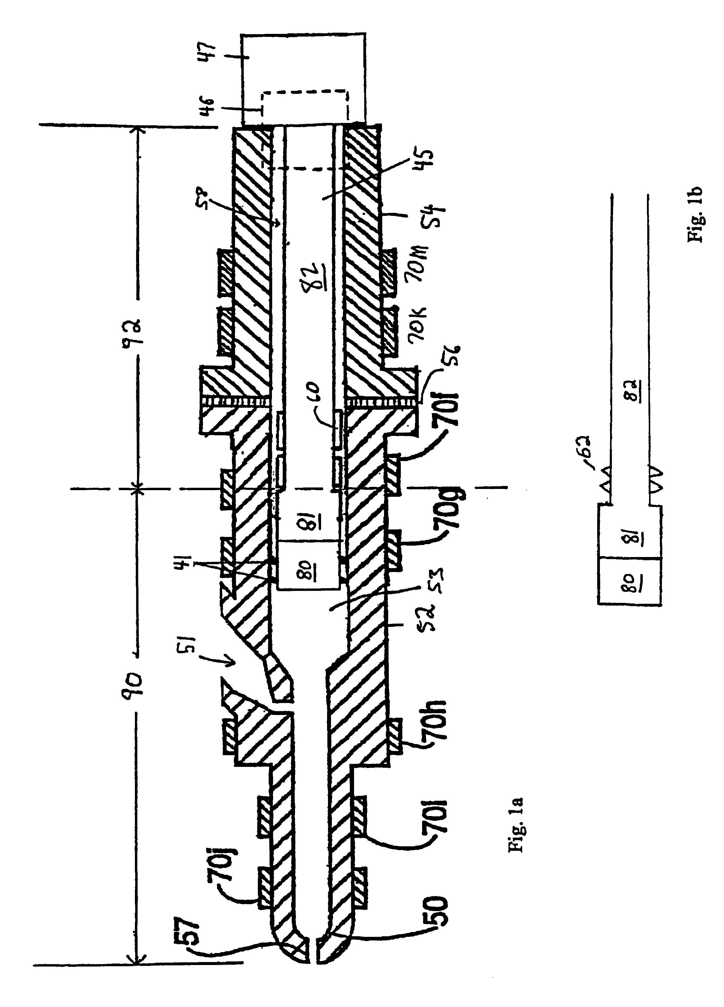 Injection molding method and apparatus with reduced piston leakage