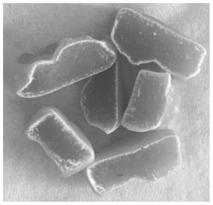 A kind of frosted soft candy with temperature resistance and preparation method thereof