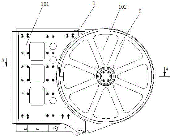 Rotary base arranged at escalator end and manufacturing method thereof