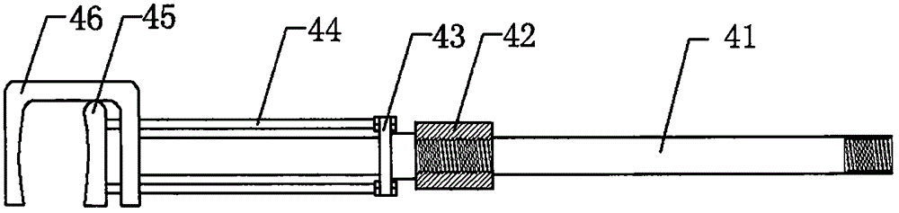 Reciprocating saw-based small fruit vibrating picking machine with adjustable clamping aperture