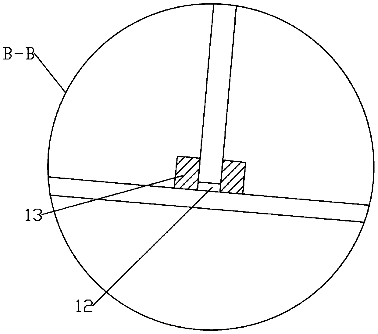 Agricultural fruit and vegetable cleaning device