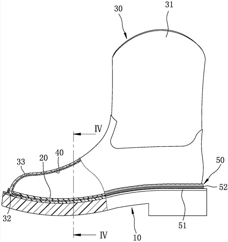 Pair of shoes equipped with welt having multi-color side wall