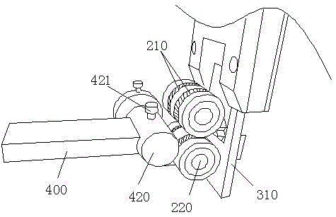 Fixed-length cutting machine for silicone rubber strips