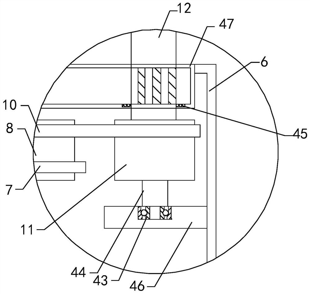 Pesticide spraying device for forestry